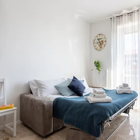 Appartamento Rent Apartment - Parking And Comfort - Spacious Apt Up To 8 Pax