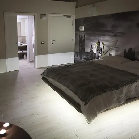 Seven Hotel 2*