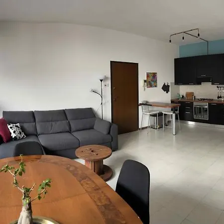 Mecenate Metropolitan Flat Apartment