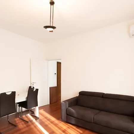 Apartment Millelire Bilo Travel Inside