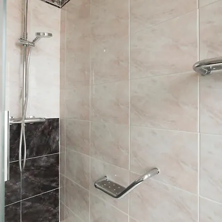 Apartment New Fashion District, 3 Bdrs - 30 Minutes From Linate With New Subway Milan