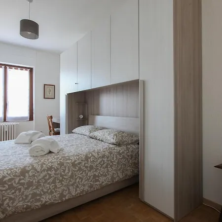 Apartment New Fashion District, 3 Bdrs - 30 Minutes From Linate With New Subway Milan