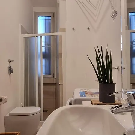 Altido Homey Flat With Balcony In Historical Centre * Milan