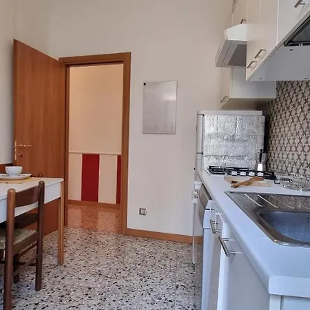 Apartment Altido Homey Flat With Balcony In Historical Centre *