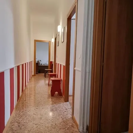 Apartment Altido Homey Flat With Balcony In Historical Centre