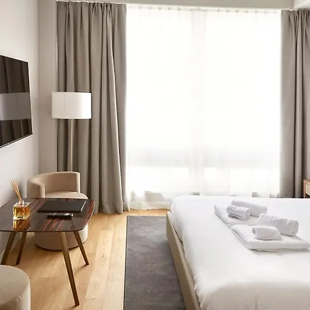 Prestige Boutique -piazza Duomo 4* Milánó