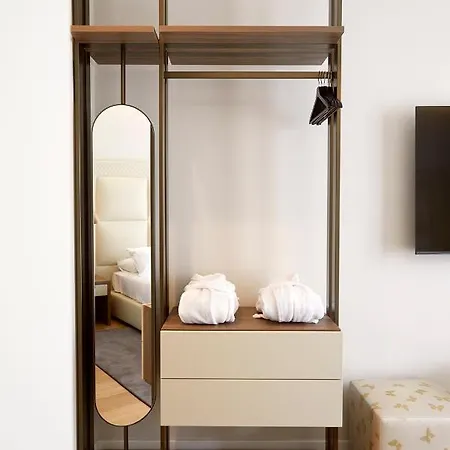 Prestige Boutique -piazza Duomo Apartman