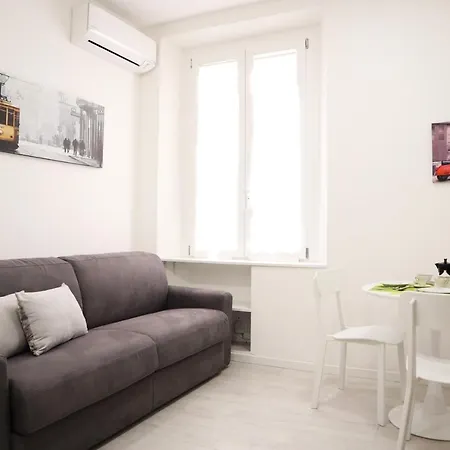 Apartman Navigli Tiny Bright House