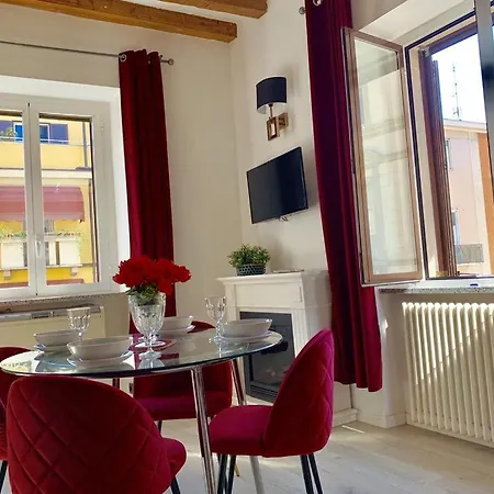 Apartment Centro-moscova Incantevole Free Wifi