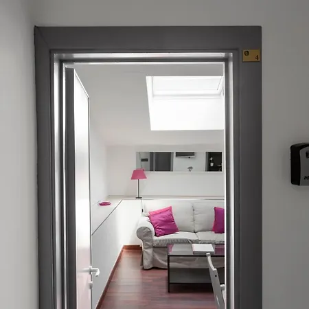 1 Bedroom Apt - Duomo 4 Milano