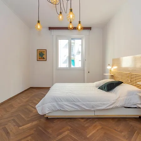 Apartment Big Apartment In Central Station Ponte Seveso 42 *