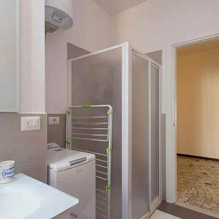 Apartment Big Apartment In Central Station Ponte Seveso 42 *