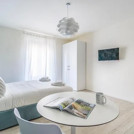 Apartment Italianway - The B Village New