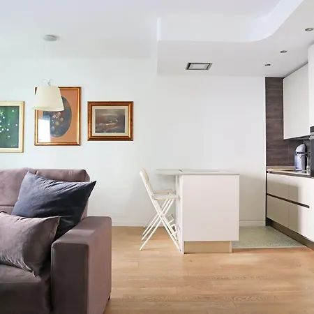 Porta Romana Elegant Apartment Milan