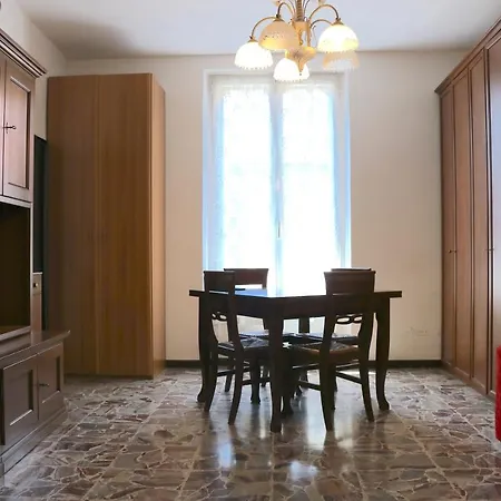 شقة Guastalla Cozy - 5 People *