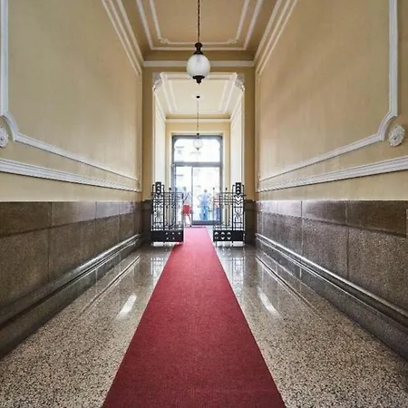 Argentina By Halldis * 米兰