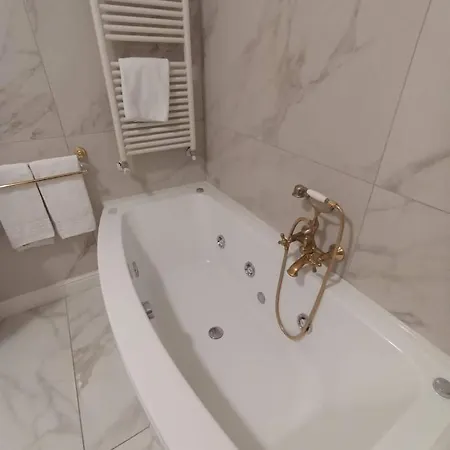 Mercanti Apts Via Passarella Apartman *