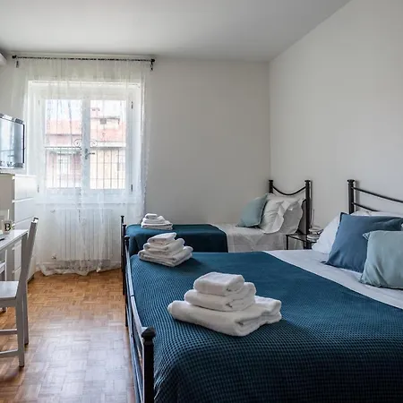 Rent - Parking And Comfort - Spacious Up To 8 Pax *
