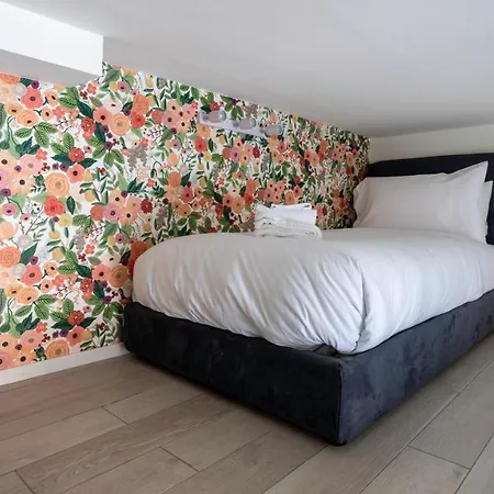 Italianway - The B Village Business Apartment *