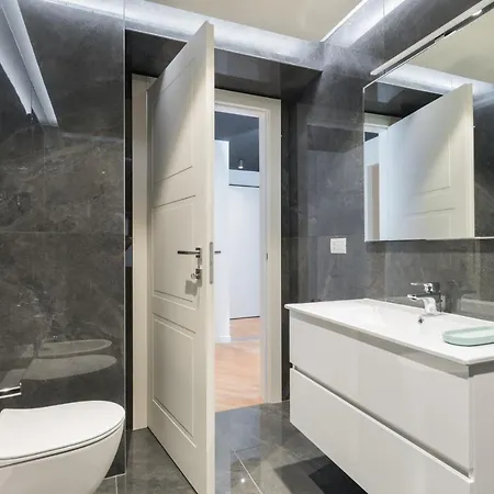 Brera Luxury Near Duomo With Wifi Apartman Milánó