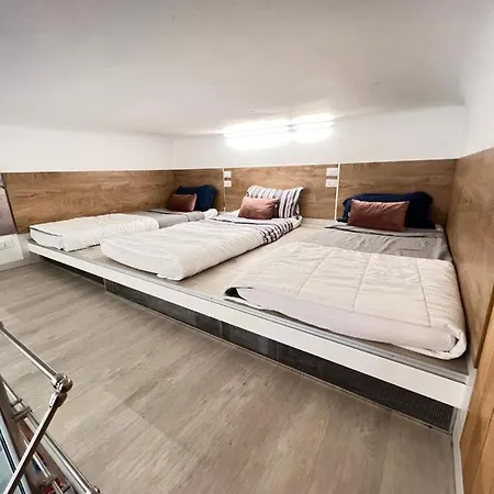 Monem's House Portello *