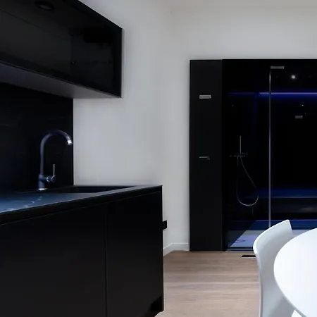 Sant'ambrogio Apartments, Reception H24 아파트 *