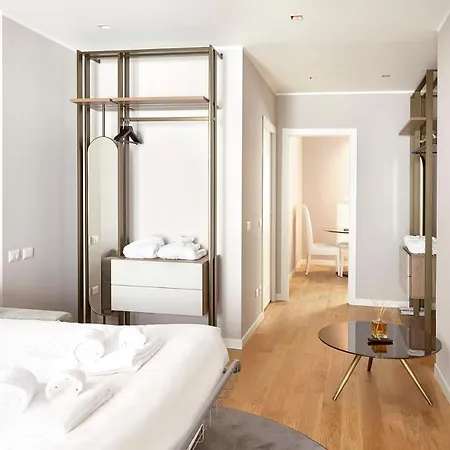 公寓 Prestige Boutique -piazza Duomo 4*