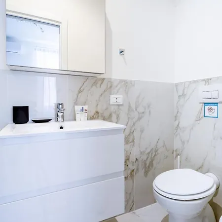 Italianway - The B Village Business 아파트 *