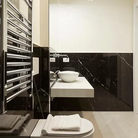 Prestige Boutique -piazza Duomo Lägenhet 4*