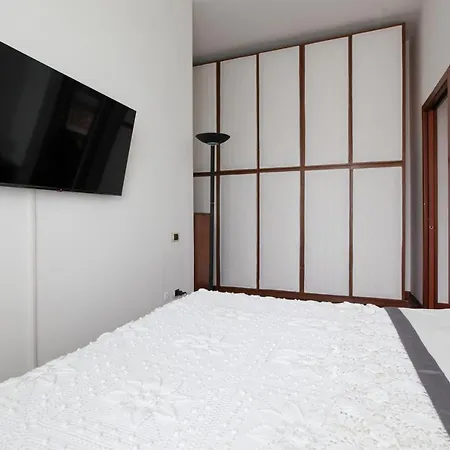 Apartamento Bohemian District 2 Bdrs Milão