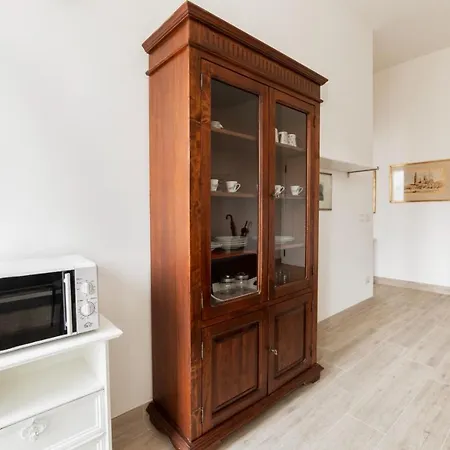 Sant'ambrogio Bright With Terrace Apartamento