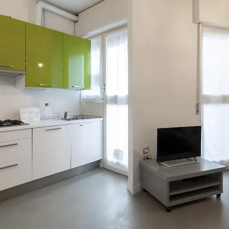 Italianway - Plinio 64 Milan