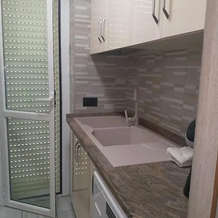 Iris Luxury * Milánó