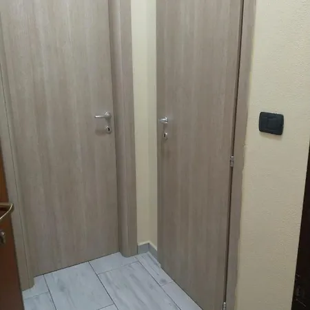 Iris Luxury * Μιλάνο