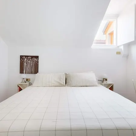 Lägenhet Luxury Penthouse Near Duomo