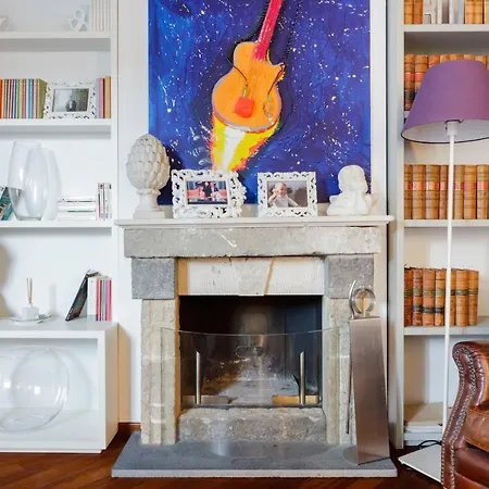 Luxury Penthouse Near Duomo Lägenhet