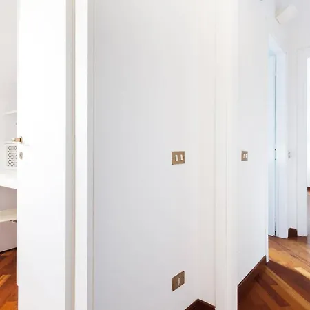 Luxury Penthouse Near Duomo