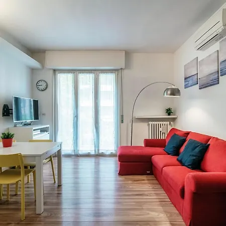 Altido Bright Life W/2 Balconies Apartment Milan
