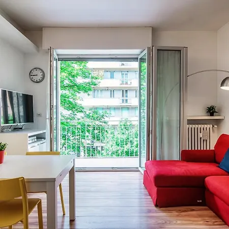 Altido Bright Life W/2 Balconies Apartment *