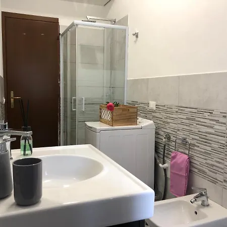 Appartement Ampio Bilocale A Milaan