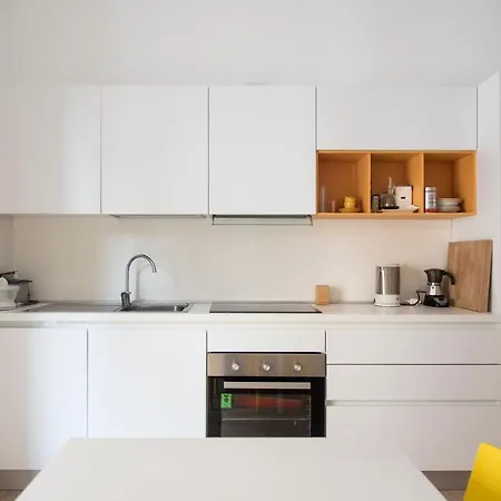 Youhosty - Archimede 47 * Milano