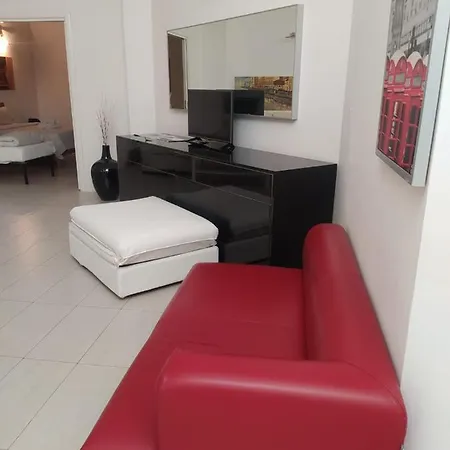 Vittoria Appartamento * Milan