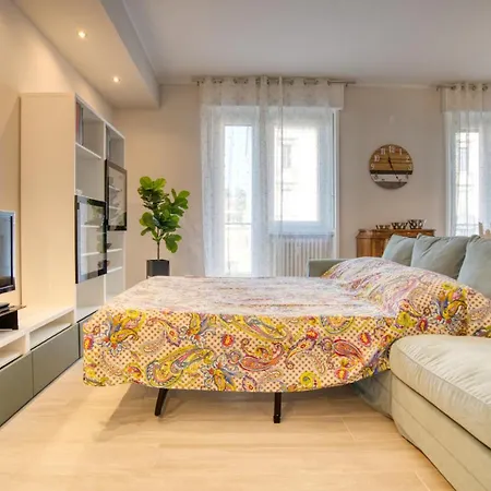 Apartman Caseospitali - Casa Janas, Elegante Trilocale Per 5 In Zona Milánó