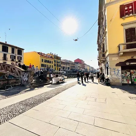 Apartment With Wonderful Navigli District View *
