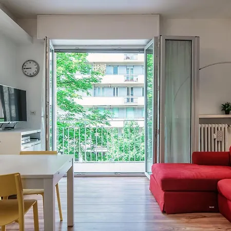 Altido Bright Life W/2 Balconies Apartment *