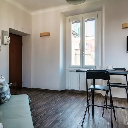 Joivy Stylish Flat, 5-minute Metro Trip To Centre *