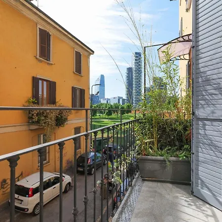 Apartament Primopiano - De Castillia 20 *