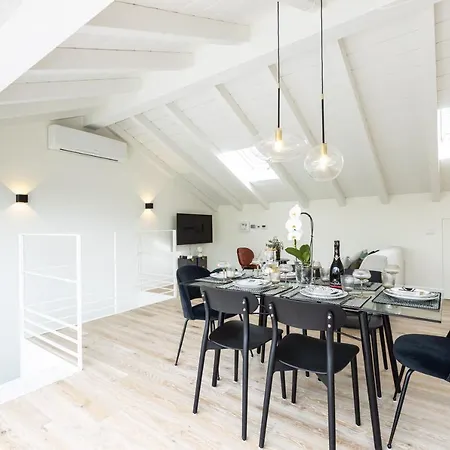 *villa Olivo*with Private Terrace & Jacuzzi + 3bedrooms *