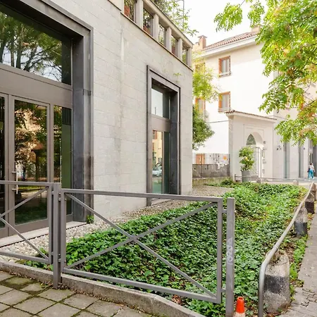 Design Spacious Loft In Navigli - Hosted By Sweetstay Milan