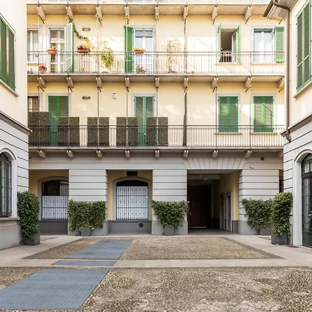 Design Navigli Apartment Milan